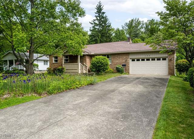 Property at 125 Beech St, Doylestown, OH 44230, 3 beds, 2 baths