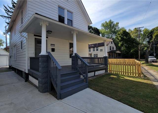 Property at 3849 W 39th St, Cleveland, OH 44109, 3 beds, 3 baths