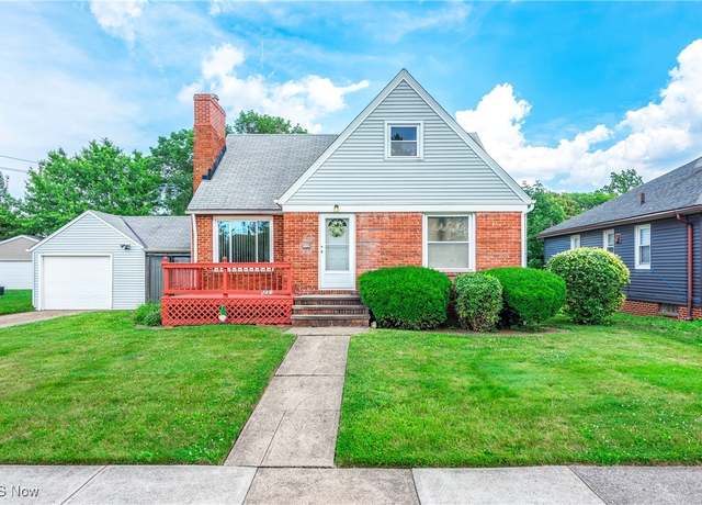 Property at 5231 W 16th St, Parma, OH 44134, 3 beds, 1.5 baths