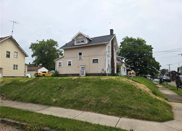 Property at 1139 15th St NW, Canton, OH 44703