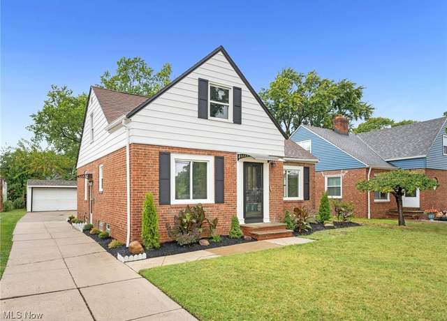 Property at 29601 Lakeshore Blvd, Willowick, OH 44095, 4 beds, 2.5 baths