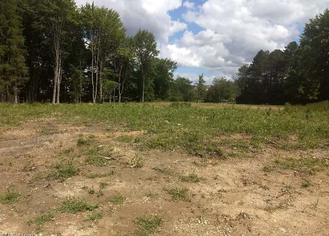 Property at 19982 Westwood Dr, Strongsville, OH 44149