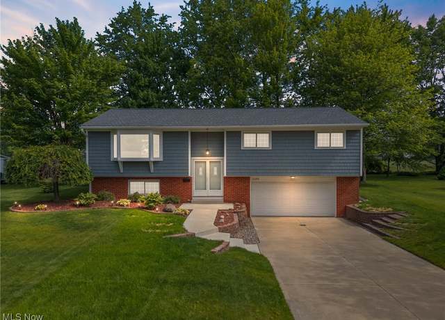 Property at 33390 Karen Dr, Avon Lake, OH 44012, 3 beds, 1.5 baths