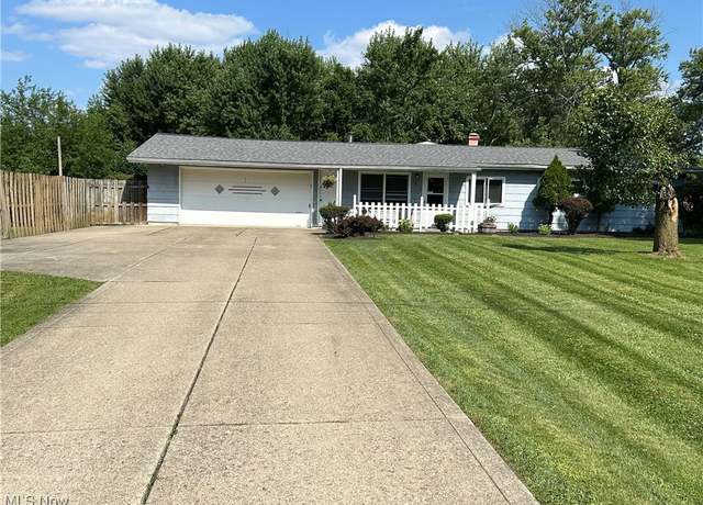 Property at 1913 Paul Dr, Brunswick, OH 44212, 3 beds, 1.5 baths