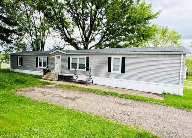 Property at 3000 Moxadarla Dr #26, Zanesville, OH 43701, 3 beds, 2 baths