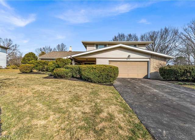 Property at 25423 Cardington Dr, Beachwood, OH 44122, 4 beds, 2.5 baths