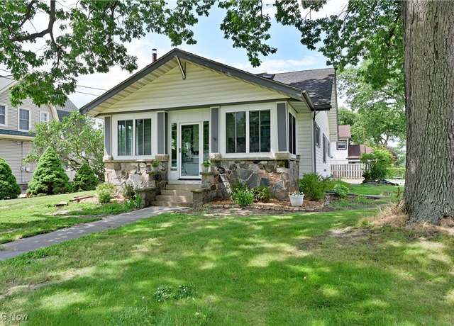 Property at 891 Park Ave, Amherst, OH 44001, 4 beds, 2.5 baths