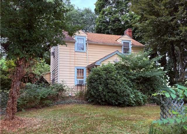 Property at 6362 S Main St, New Franklin, OH 44216, 2 beds, 1.5 baths