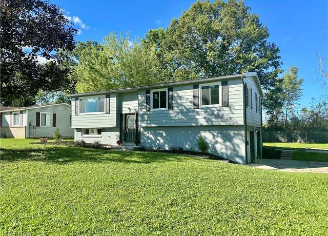 Property at 700 Santa Monica Dr, Youngstown, OH 44505, 3 beds, 1.5 baths