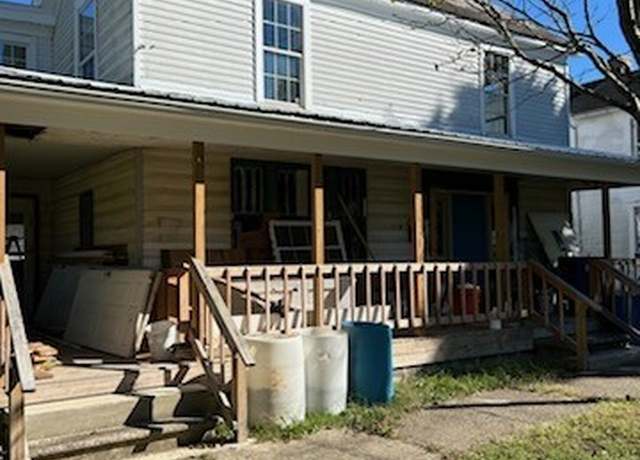 Property at 822 West St, Caldwell, OH 43724, 4 beds, 2 baths
