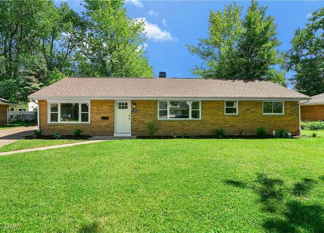 Property at 7644 Holly Dr, Mentor-on-the-lake, OH 44060, 3 beds, 1 bath