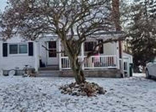 Property at 550 E Lake Ave, Barberton, OH 44203, 3 beds, 1 bath