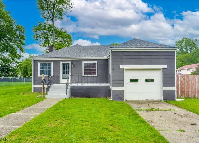 Property at 160 11th St NE, New Philadelphia, OH 44663, 2 beds, 1 bath