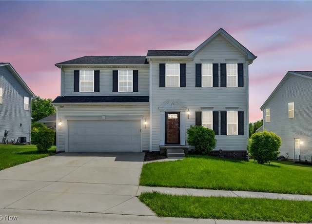 Property at 7894 English Oak Trl, Macedonia, OH 44056, 4 beds, 2.5 baths