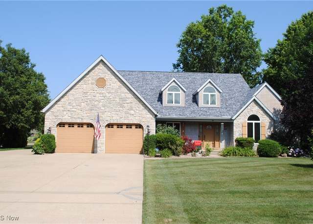 Property at 717 Jaycox Rd, Avon Lake, OH 44012, 4 beds, 3.5 baths