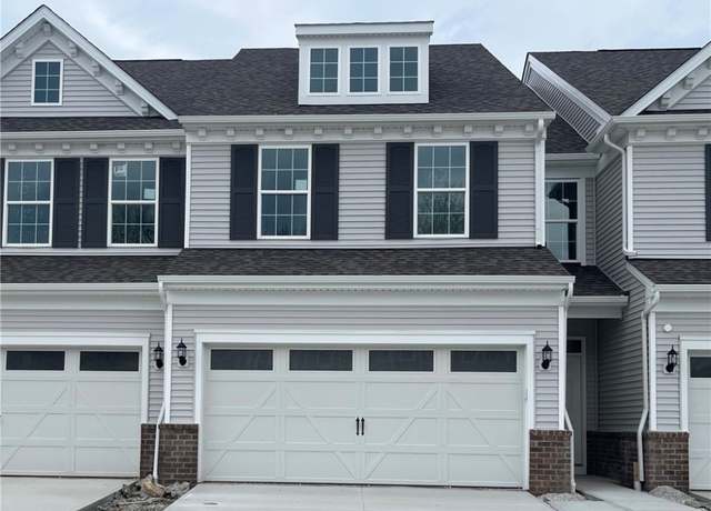 Property at 975-4 Memory Ln, Aurora, OH 44202, 3 beds, 2.5 baths
