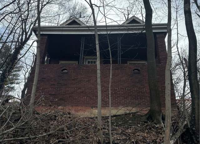 Property at 19201 Shawnee Rd, Euclid, OH 44117, 3 beds, 1.5 baths