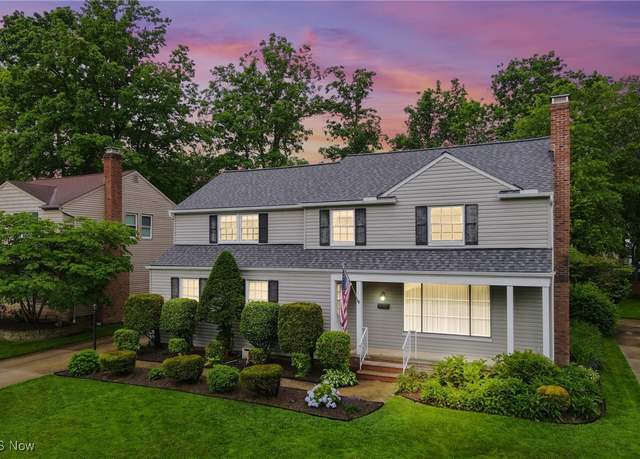 Property at 1120 Croyden Rd, Lyndhurst, OH 44124, 5 beds, 2.5 baths