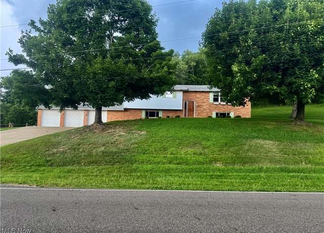 Property at 1104 Lantern, East Liverpool, OH 43920, 3 beds, 2.5 baths