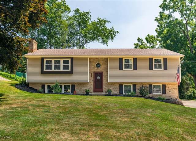 Property at 7250 Thatcher Ave NW, North Canton, OH 44720, 4 beds, 3 baths