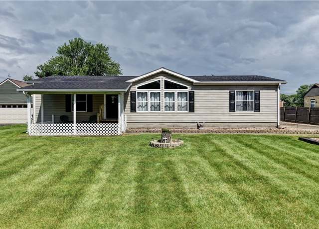 Property at 315 East Ave NE, Tuscarawas, OH 44682, 3 beds, 2 baths