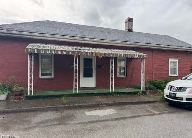 Property at 801 High St, Wellsburg, WV 26070, 3 beds, 1.5 baths