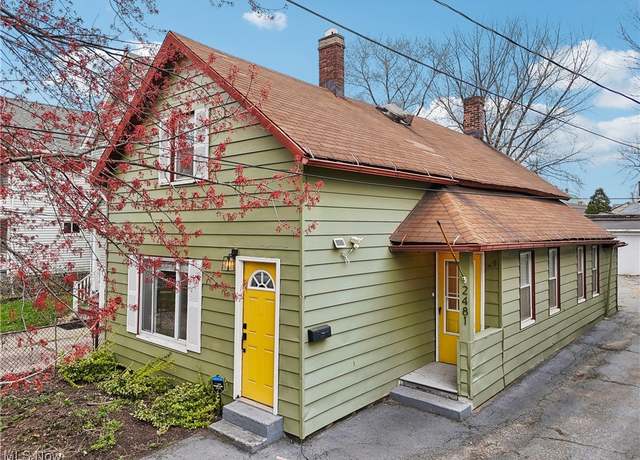 Property at 2481 Professor Ave, Cleveland, OH 44113, 3 beds, 1 bath