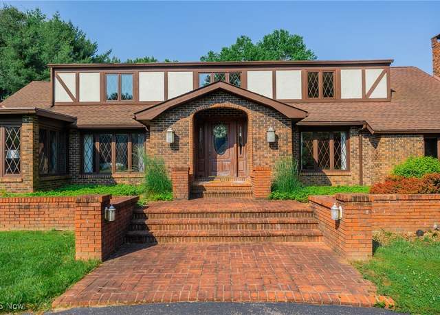 Property at 7445 Frazeysburg Rd, Nashport, OH 43830, 4 beds, 3 baths