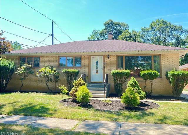 Property at 10401 Glen Daniel Cir, Brooklyn, OH 44144, 3 beds, 2.5 baths