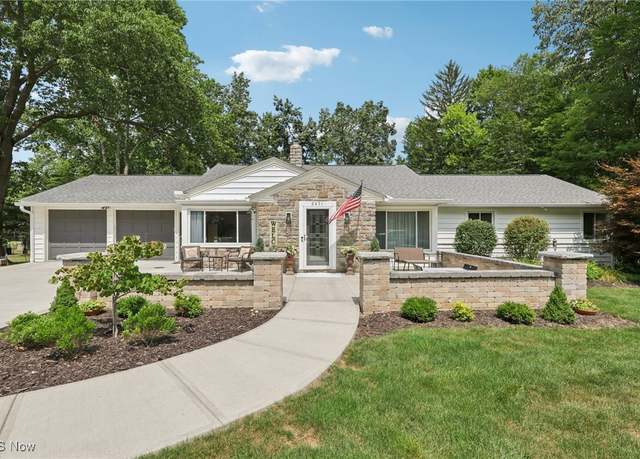 Property at 2451 Falmouth Rd, Fairlawn, OH 44333, 4 beds, 2 baths