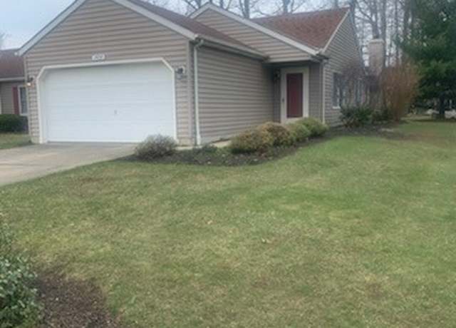 Property at 1937 Sandalwood Dr, Avon, OH 44011, 2 beds, 1.5 baths