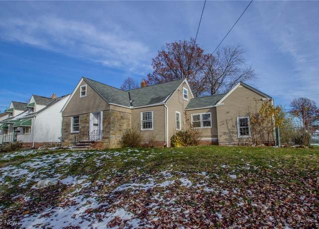 Property at 1155 Hardesty, Akron, OH 44320, 3 beds, 1 bath