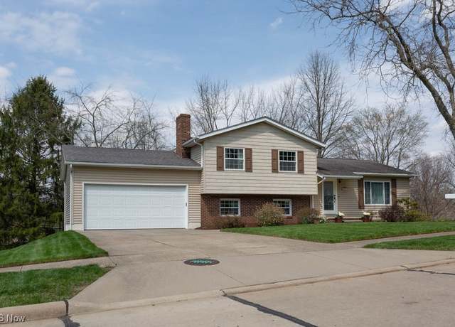 Property at 3641 Argonne Ave, Mogadore, OH 44260, 3 beds, 2 baths