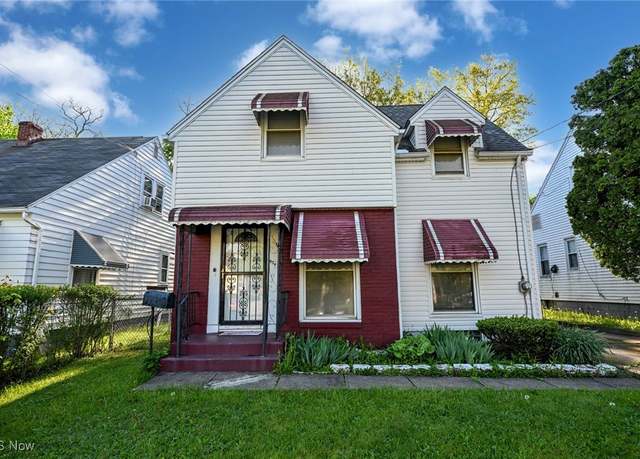 Property at 1039 Winton Ave, Akron, OH 44320, 3 beds, 2 baths