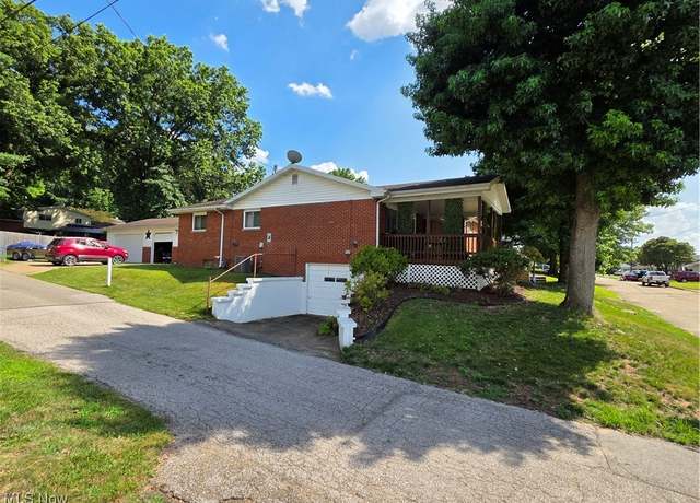Property at 2814 16th Ave, Vienna, WV 26105, 3 beds, 1.5 baths