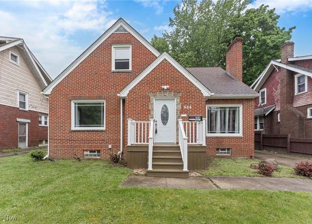 Property at 884 Greenwood Ave, Akron, OH 44320, 3 beds, 2.5 baths