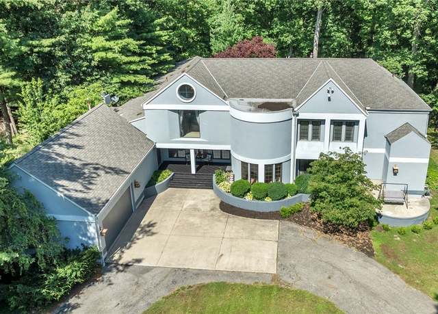 Property at 6869 Cliffside Dr, Vermilion, OH 44089, 4 beds, 4 baths