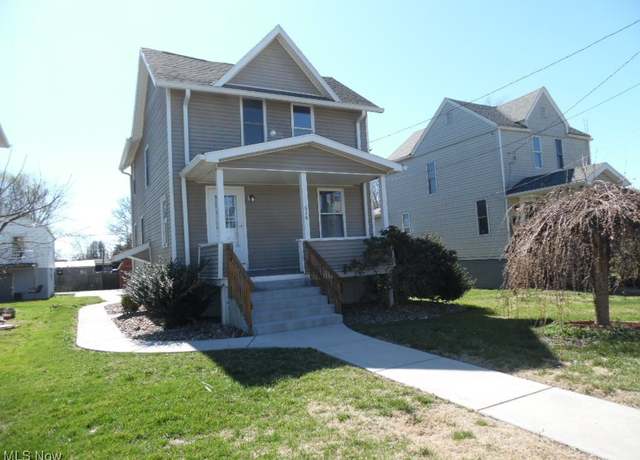 Property at 626 33rd St, Parkersburg, WV 26101, 2 beds, 2.5 baths