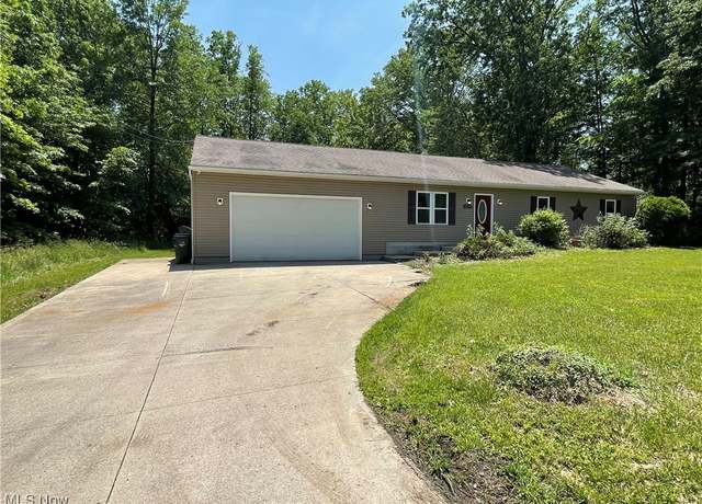 Property at 42197 Helen St, Elyria, OH 44035, 3 beds, 2 baths