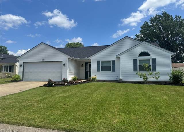 Property at 172 Findlay Ct, Elyria, OH 44035, 3 beds, 2 baths