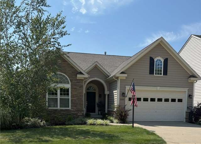 Property at 2300 Oak Glen Ct, Fairlawn, OH 44333, 2 beds, 3 baths
