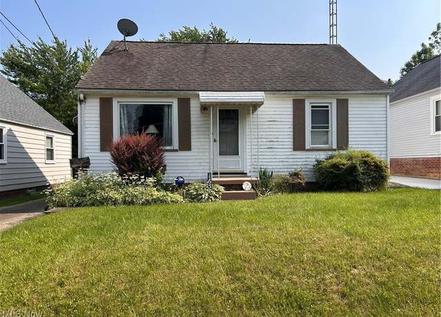 Property at 1638 Warrick Pl NE, Canton, OH 44714, 3 beds, 1 bath
