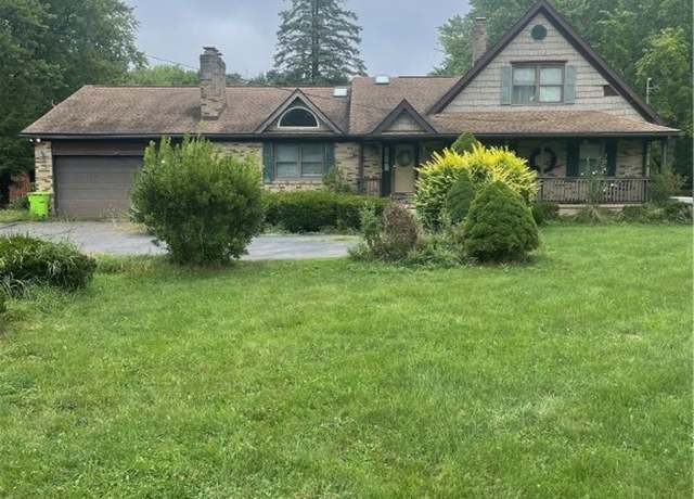 Property at 123 S Munroe Rd, Tallmadge, OH 44278, 4 beds, 2.5 baths
