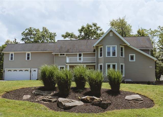 Property at 5104 Abigail Dr, Lyndhurst, OH 44124, 6 beds, 4 baths