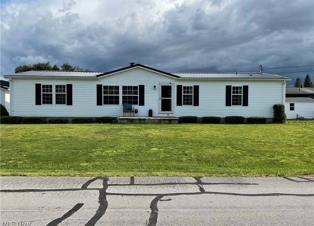 Property at 115 Indiana Ave, Marietta, OH 45750, 3 beds, 2 baths