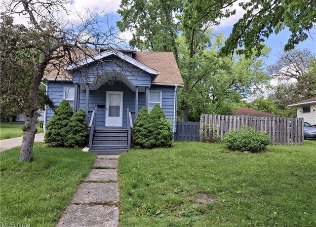 Property at 91 Forest Dr, Bedford, OH 44146, 3 beds, 2 baths