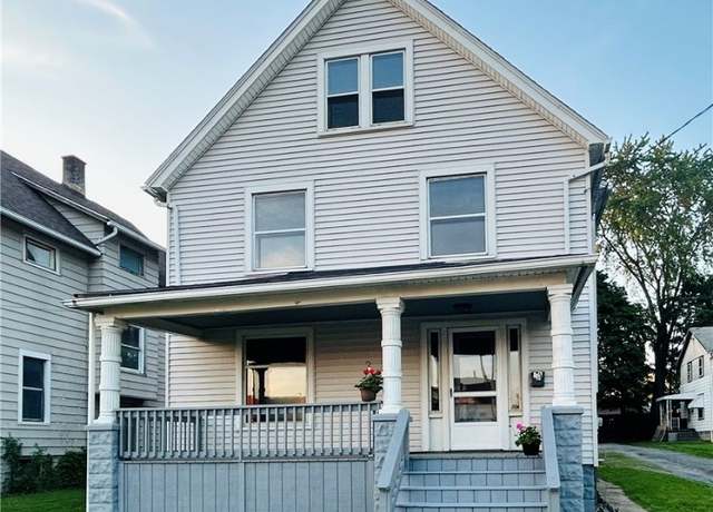 Property at 18 E 2nd St, Girard, OH 44420, 4 beds, 1.5 baths