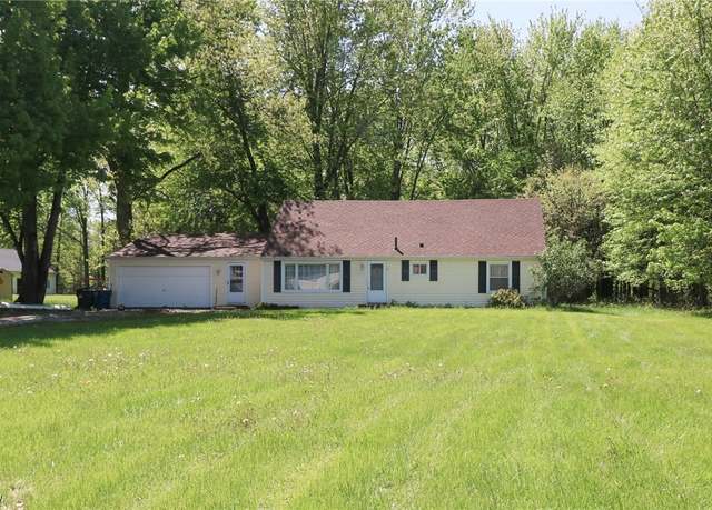 Property at 36751 Sugar Ridge Rd, North Ridgeville, OH 44039, 4 beds, 2 baths