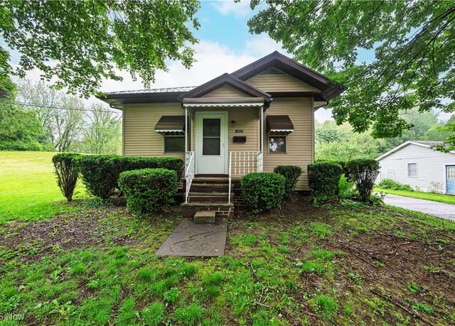 Property at 2985 Brouse St NW, Uniontown, OH 44685, 2 beds, 1 bath