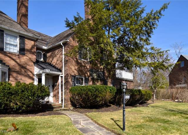 Property at 3519 Townley Rd, Shaker Heights, OH 44122, 4 beds, 3.5 baths